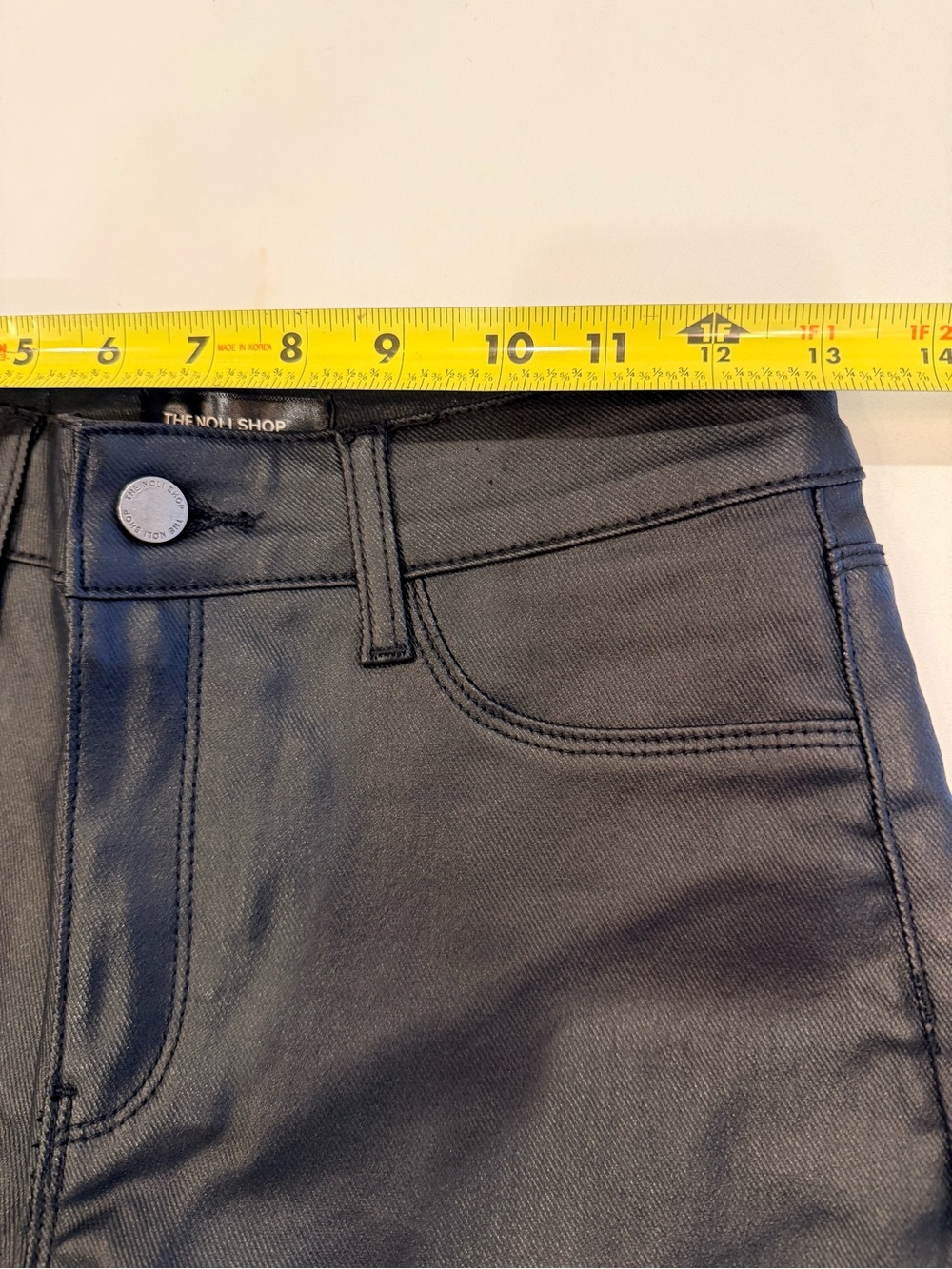 The Noli Shop Aria Coated Flare Jean Black SZ 27 - Picture 9 of 11